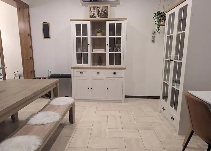 Iksl Apartment